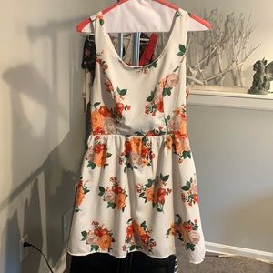 Full Tilt Cream Floral Dress Laced Back Small